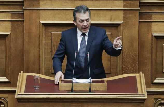 Βρούτσης: Η αγορά εργασίας καταρρέει