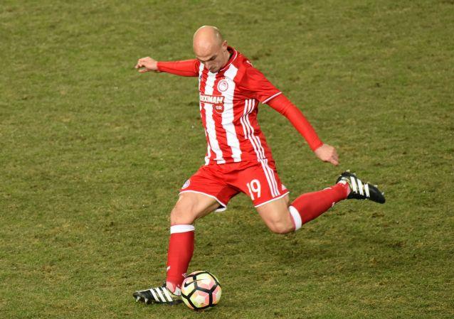 Στο «ψυγείο» από τον Μπέντο και ο Καμπιάσο