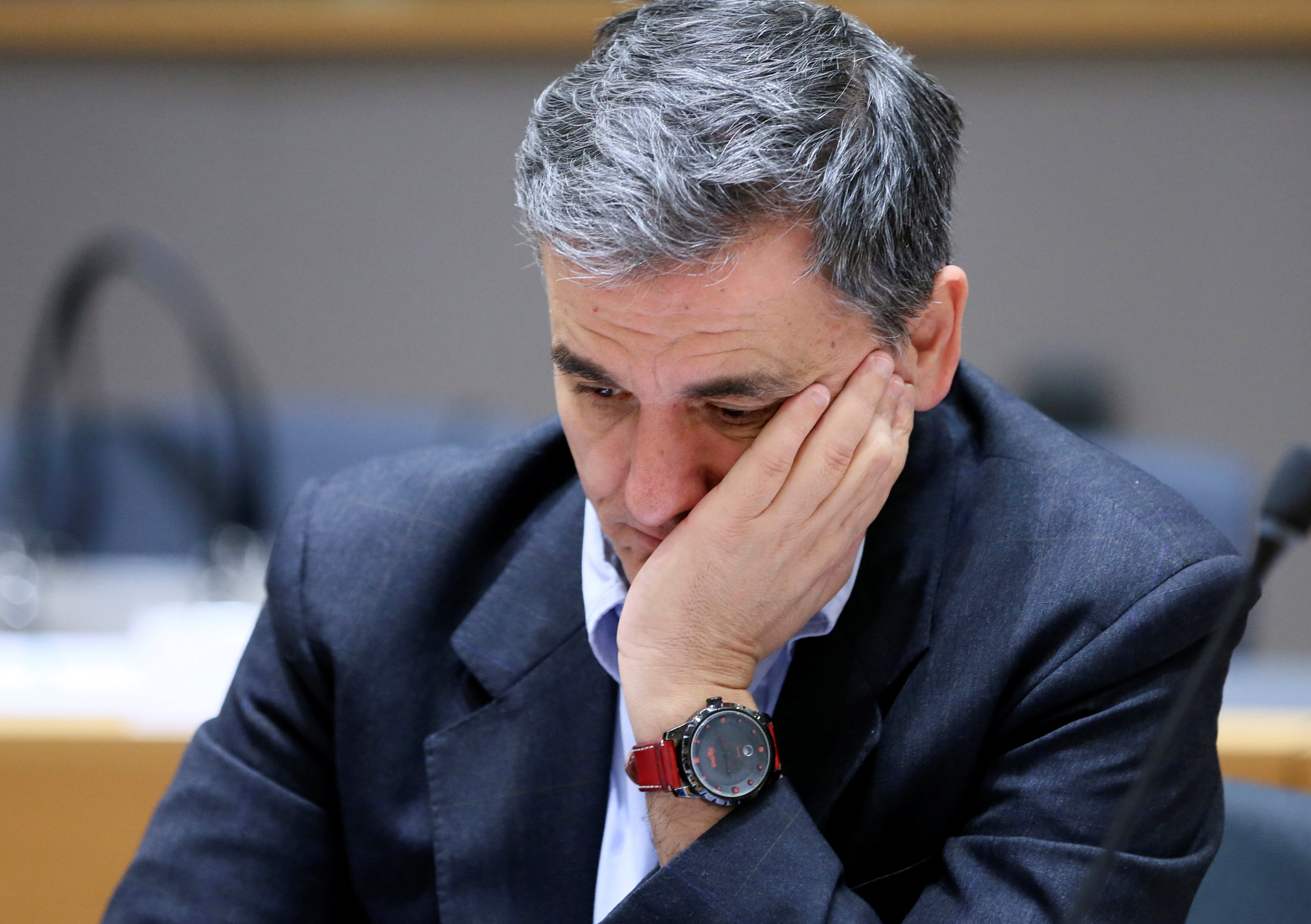 Μέρος του πακέτου ΔΝΤ εξετάζει να φέρει στη Βουλή η κυβέρνηση