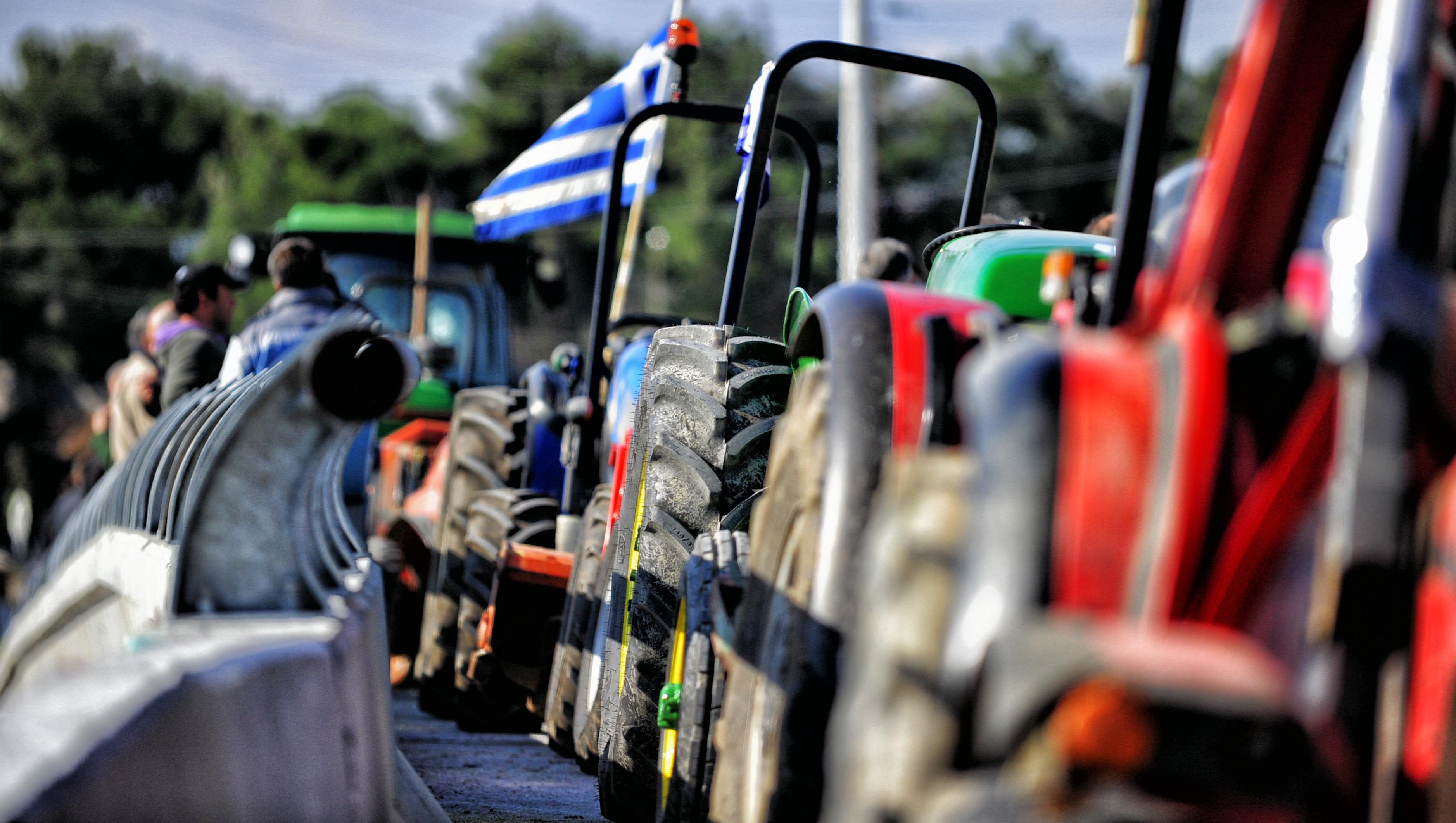 Κλιμακώνουν τις κινητοποιήσεις τους οι αγρότες της Λάρισας