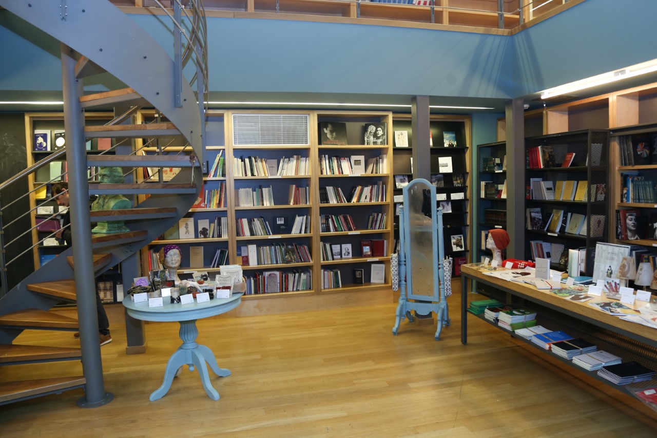 «Από την Ομόνοια στο Λιμάνι»: Παραμύθια στο Βιβλιοπωλείο του Εθνικού Θεάτρου