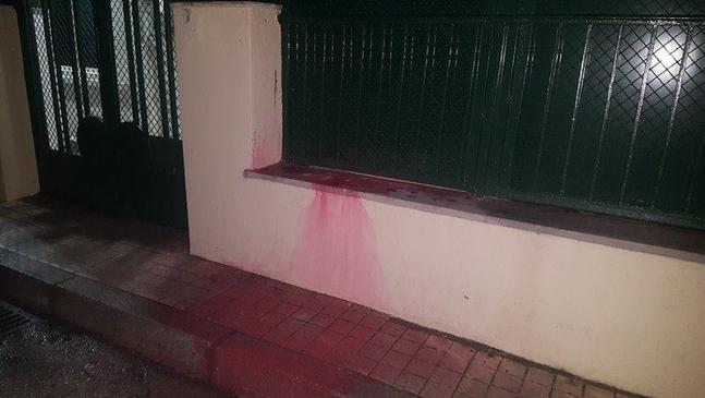 Μπογιές κατά του τουρκικού προξενείου στην Κομοτηνή