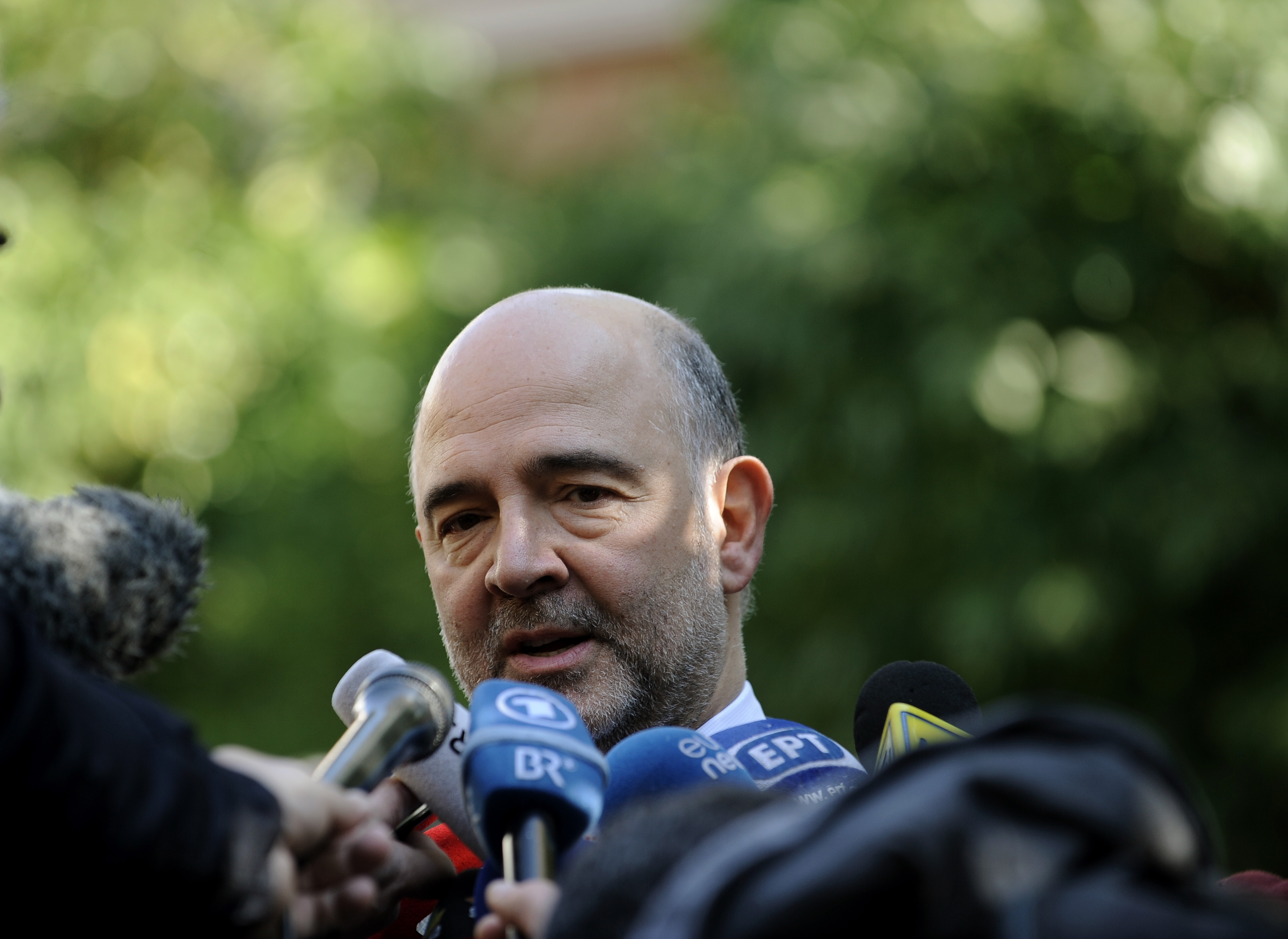 Μοσκοβισί: Παραμένει αισιόδοξος για πολιτική συμφωνία πριν το Eurogroup