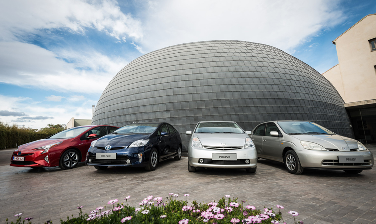 Toyota: 20 χρόνια υβριδικά 10 εκατομμύρια πωλήσεις