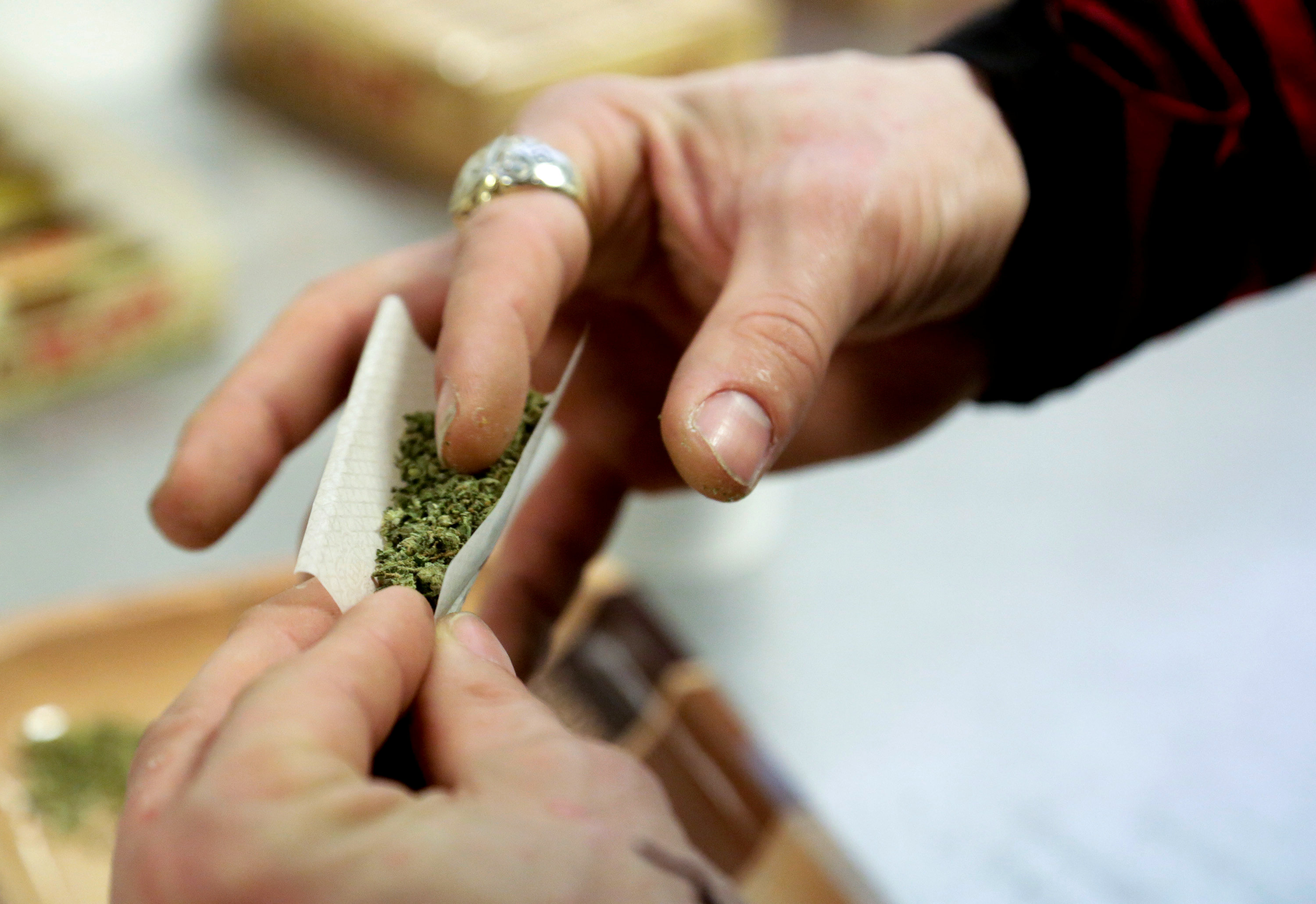 Η ολλανδική Βουλή νομιμοποίησε την καλλιέργεια μαριχουάνας