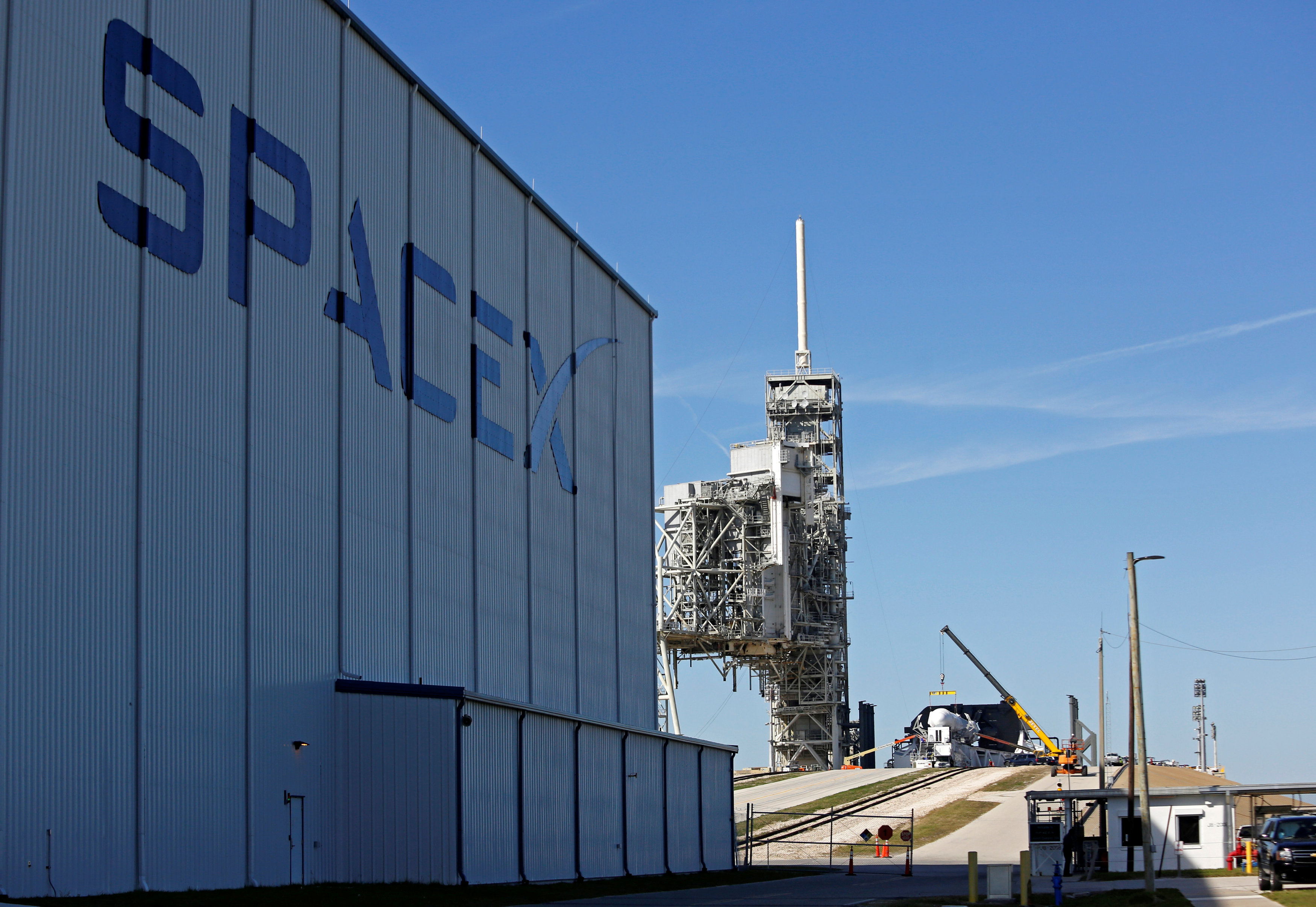 H SpaceX ανέβαλε ιστορική εκτόξευση από το Διαστημικό Κέντρο Κένεντι