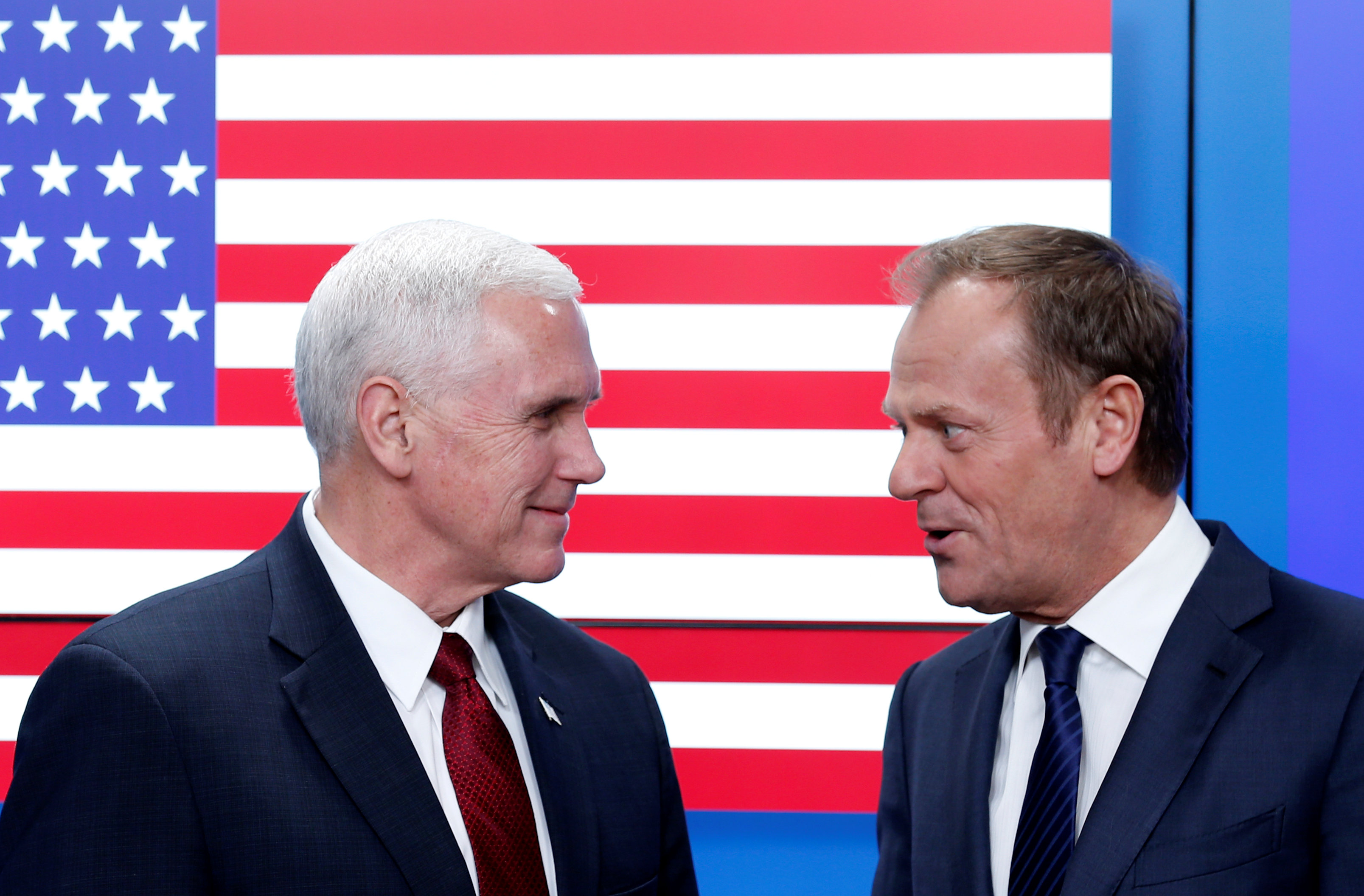 Ο Πενς καθησυχάζει την ΕΕ, «οι ΗΠΑ μένουν στη δέσμευση των κοινών αξιών»