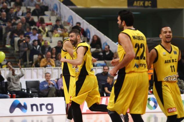 Η ΑΕΚ απέκλεισε τη «Γιούβε» και παίζει στους «16» με Μονακό