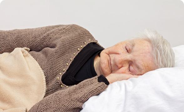 Πιθανή ένδειξη άνοιας αν ο ηλικιωμένος κοιμάται πολλές ώρες