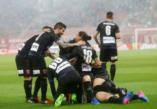 Ο Πανιώνιος «ξέρανε» τον Ολυμπιακό, εύκολα η ΑΕΚ, «γκέλα» ο ΠΑΟΚ