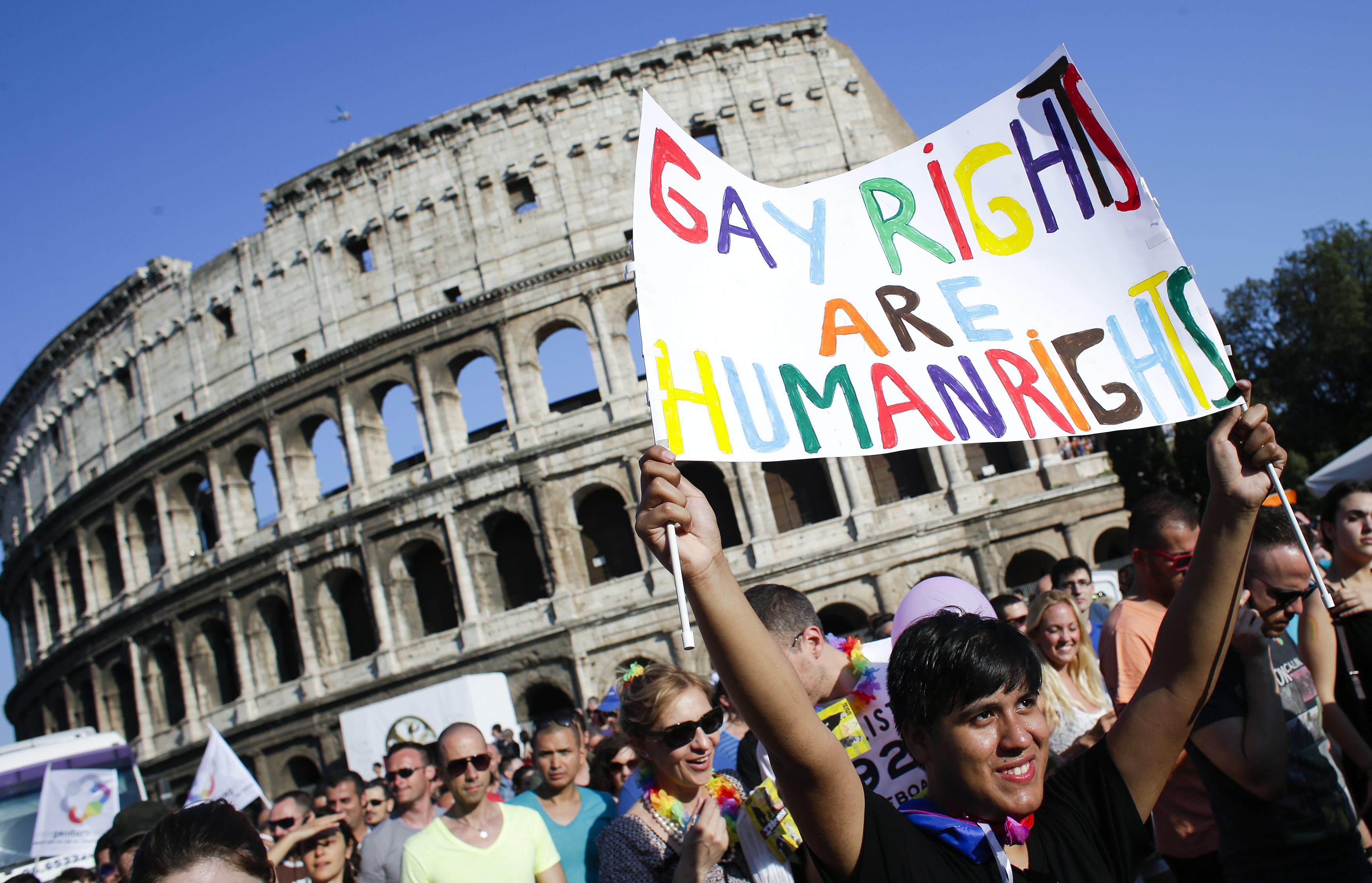 Δίκη-σταθμός στην Ιταλία: Αναγνωρίστηκε η υιοθεσία από ομόφυλο ζευγάρι