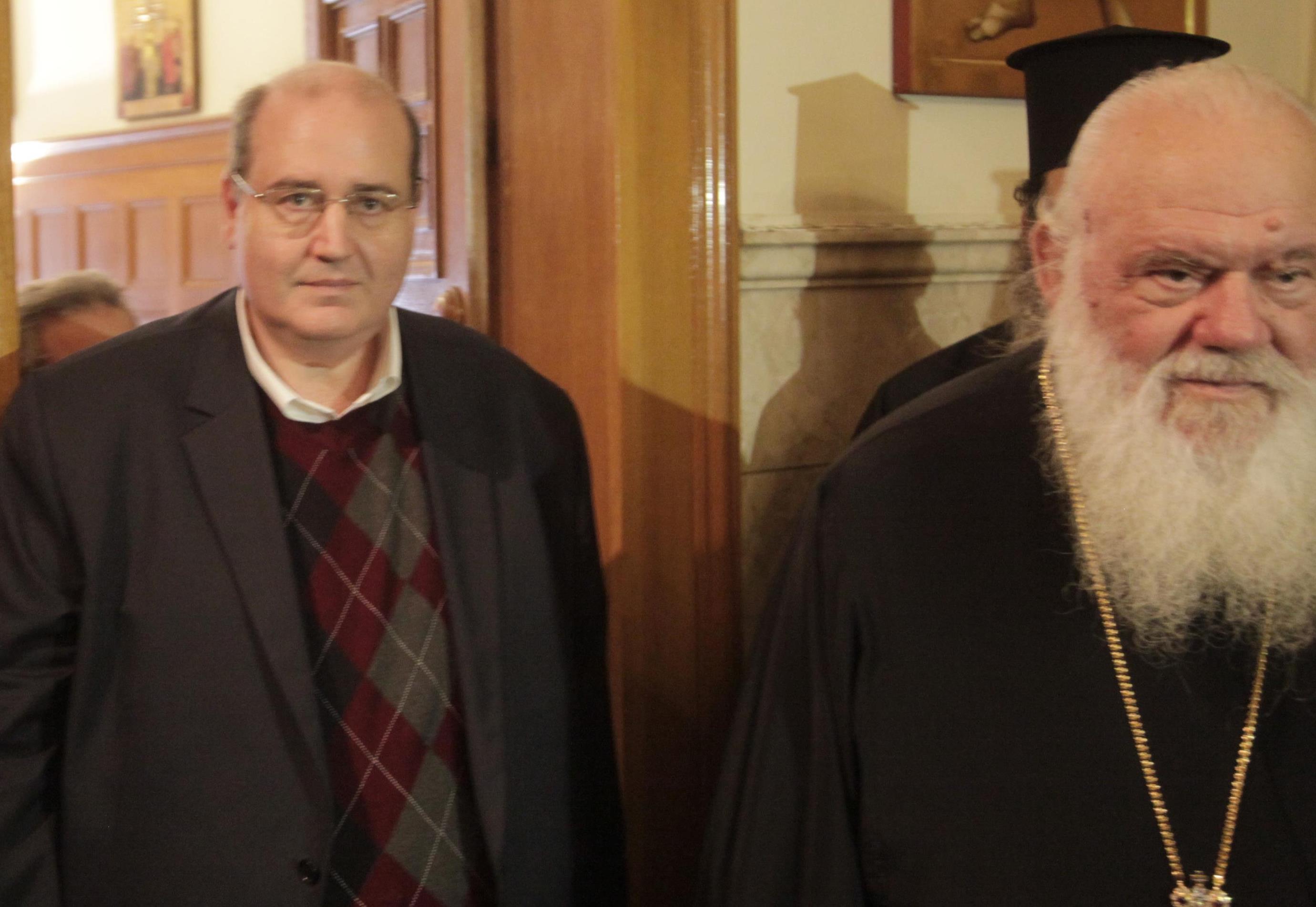 Φίλης: Ο κ. Ιερώνυμος βάζει στο στόμα άλλων λόγια που δεν ειπώθηκαν