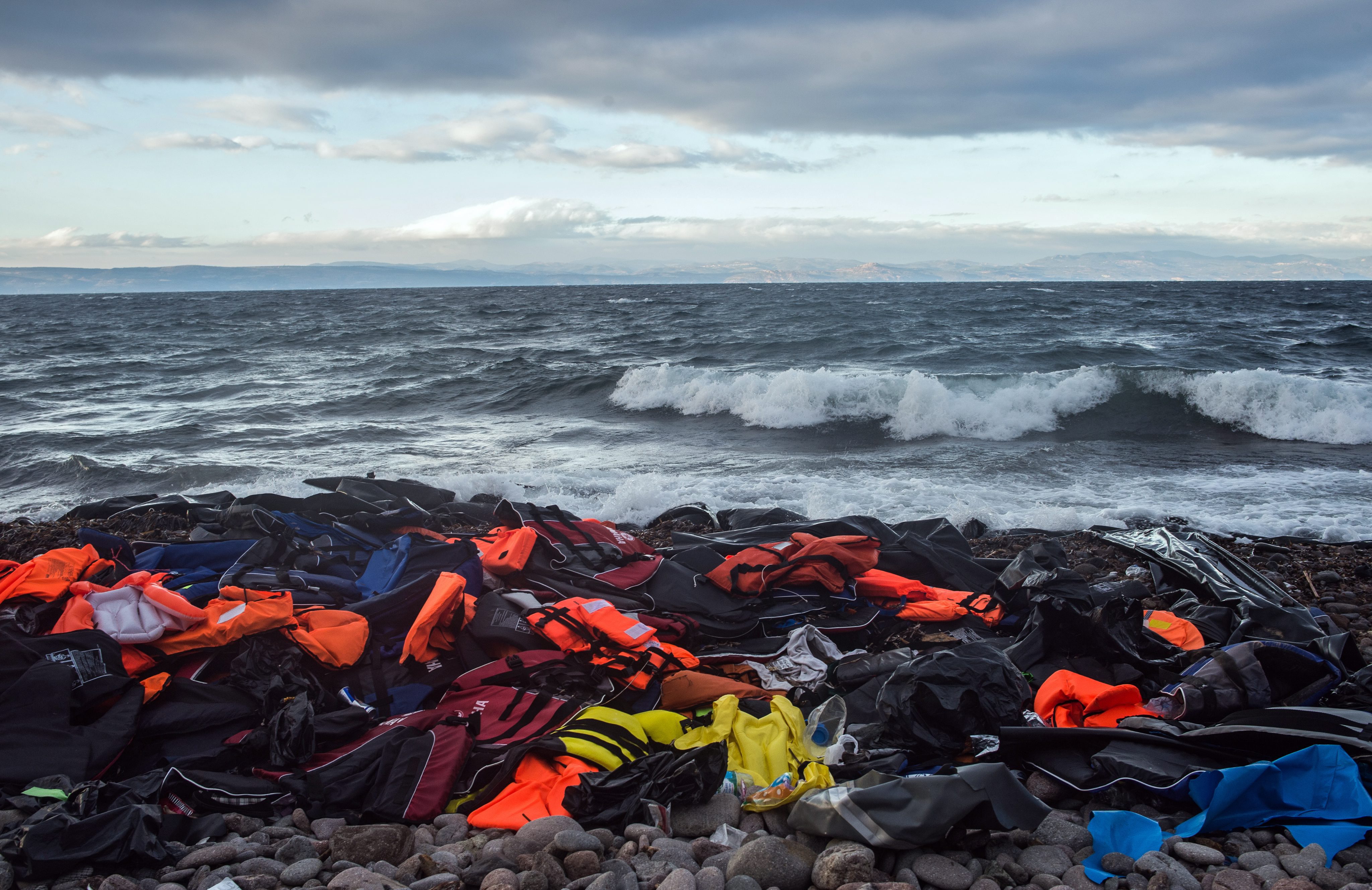 Ο 16χρονος μοναδικός επιζών ναυαγίου με 146 αγνοούμενους στη Μεσόγειο