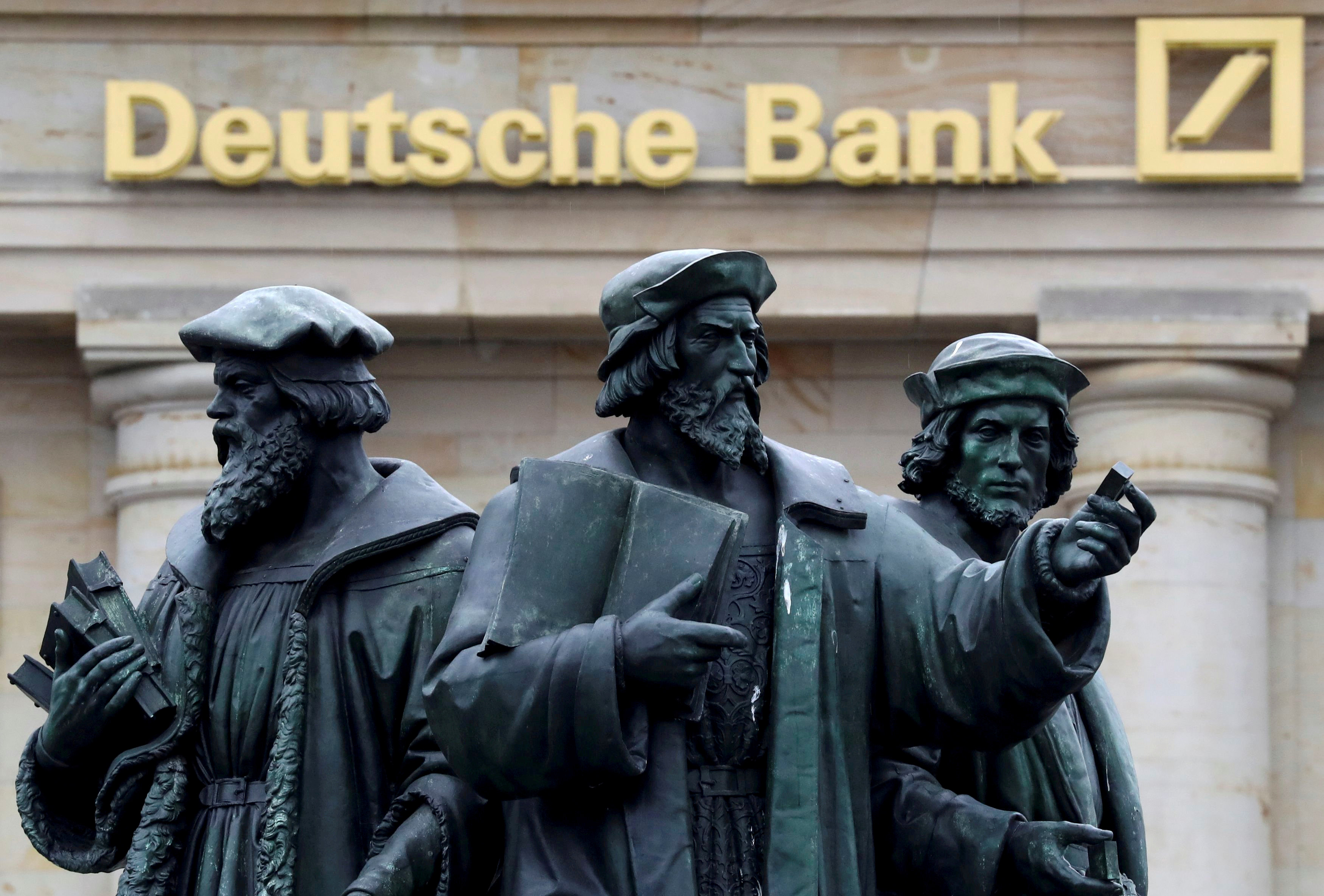 Υποχωρεί η θέση της Deutsche Βank στην αγορά επενδυτικής τραπεζικής