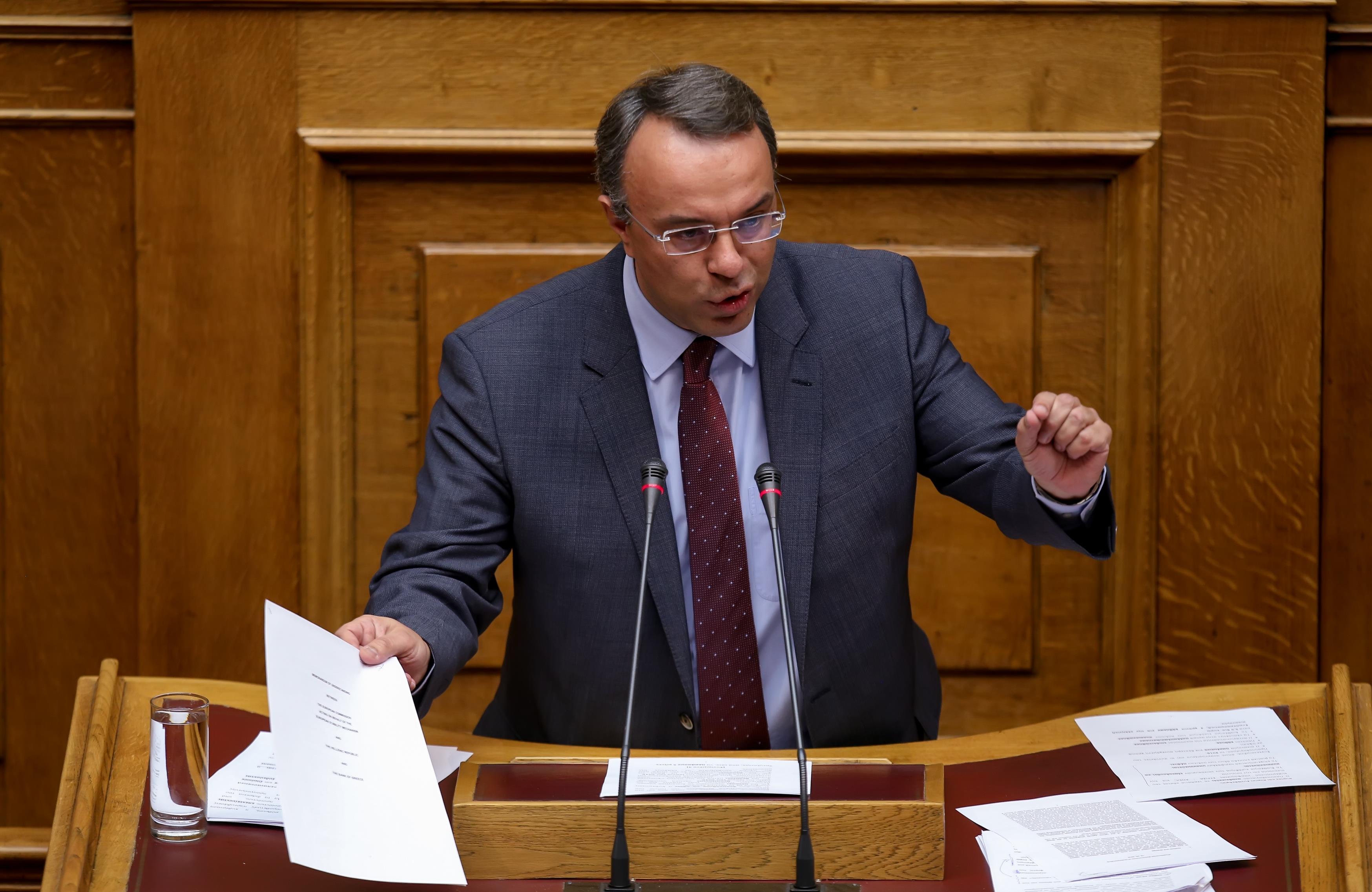 Σταϊκούρας: Η κυβέρνηση σβήνει τις «κόκκινες γραμμές»