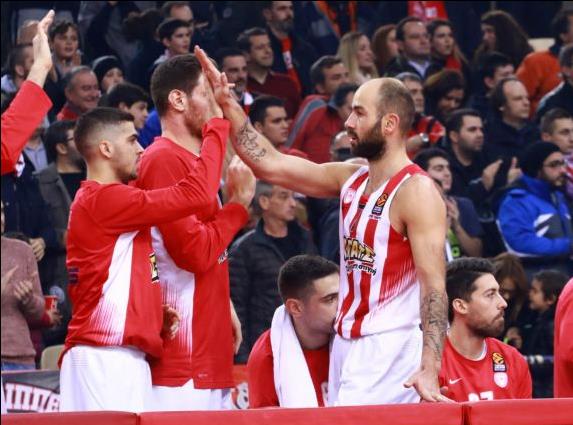 Με νίκη κόντρα στη Νταρουσάφακα «δένει» την τριάδα ο Ολυμπιακός