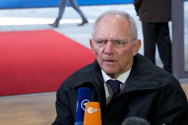 Σόιμπλε: Να επιδιώξει η ΕΕ διατήρηση του Λονδίνου ως χρηματοπιστωτικού κέντρου