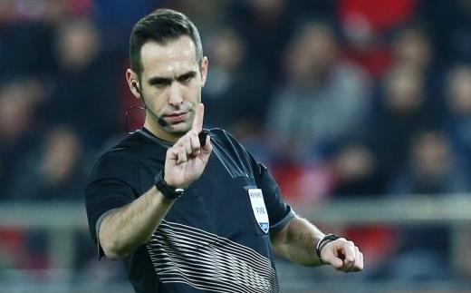 Ο Παπαπέτρου σφυρίζει το ντέρμπι ΑΕΚ – ΠΑΟΚ