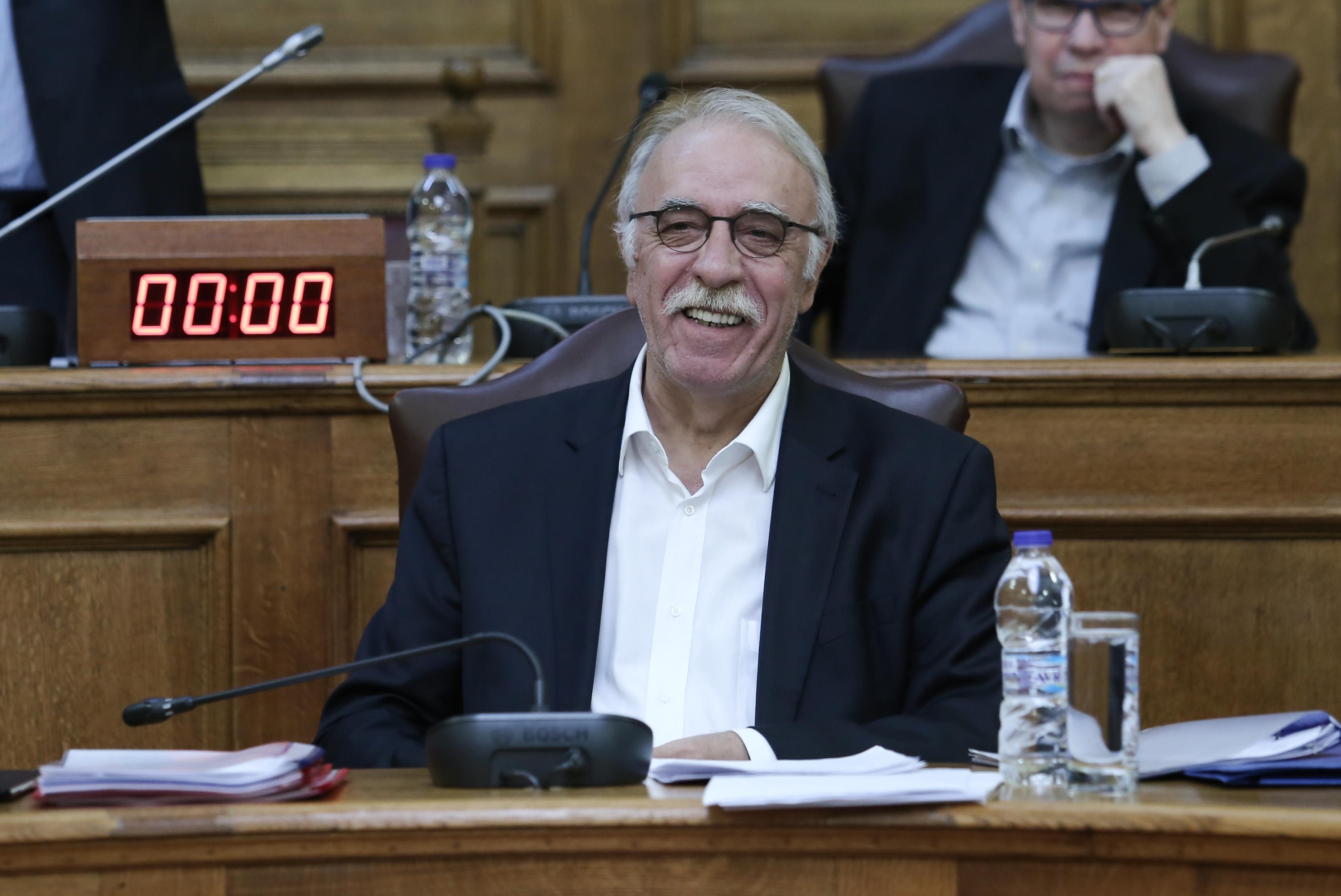 Βίτσας: Δεν εξετάζεται η αγορά νέων μαχητικών