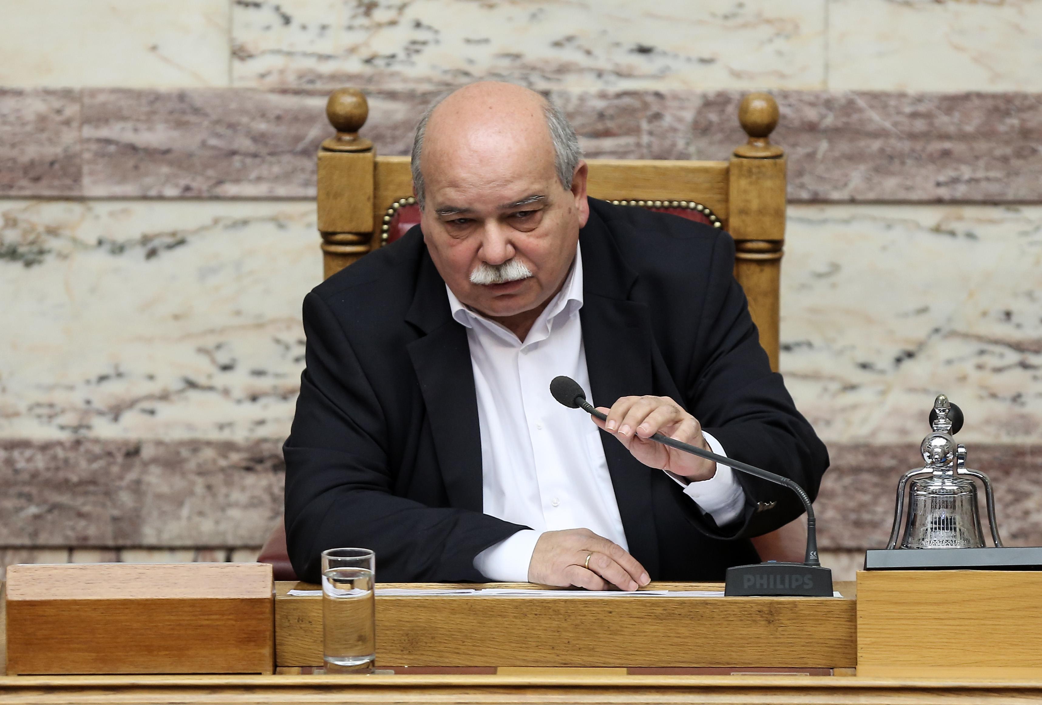 Βούτσης: Δεν είναι σκανδαλώδης ρύθμιση η «φοροελάφρυνση» για πολιτικούς