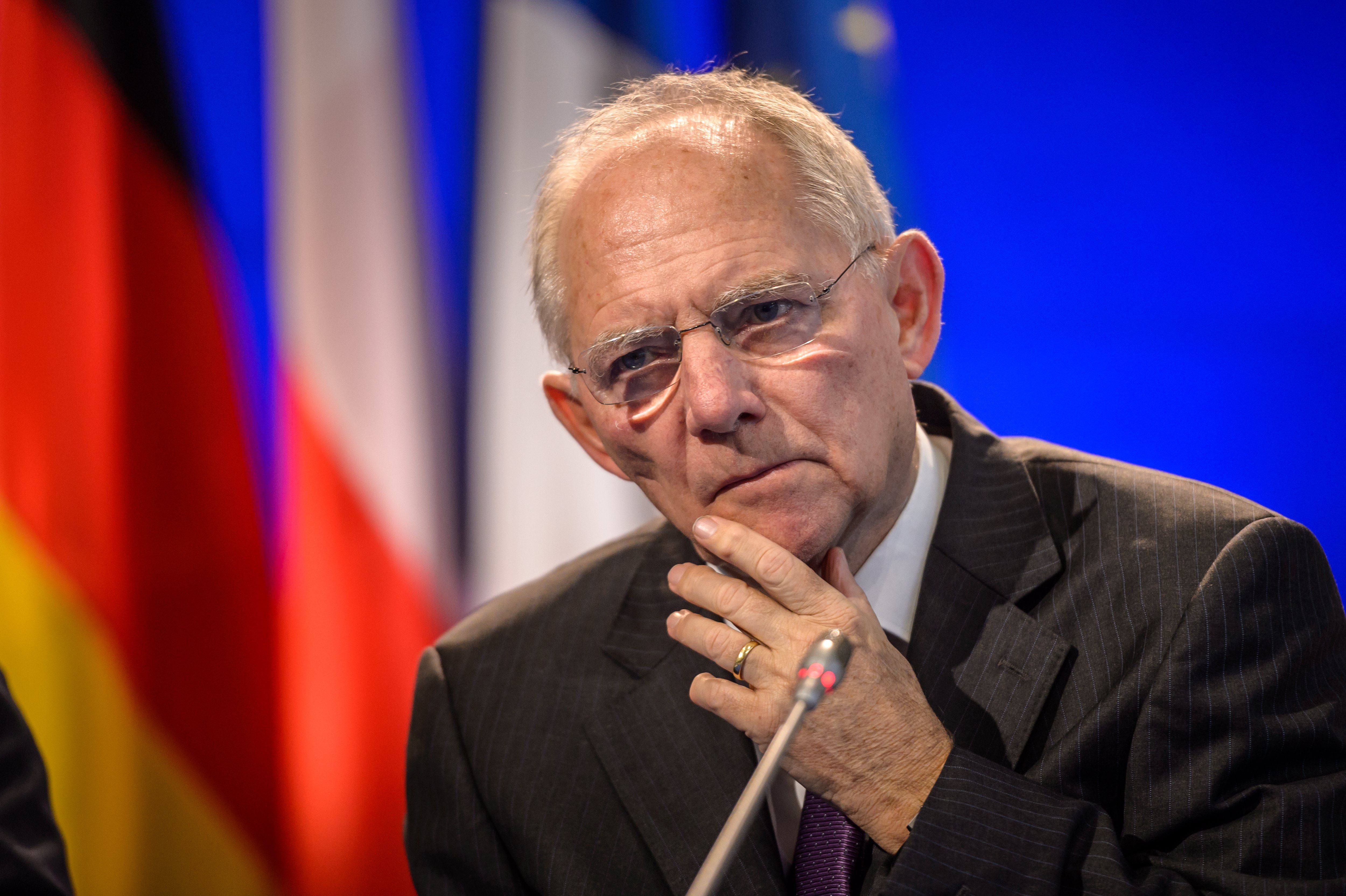 Σόιμπλε: Από το 2018 η συζήτηση για το χρέος