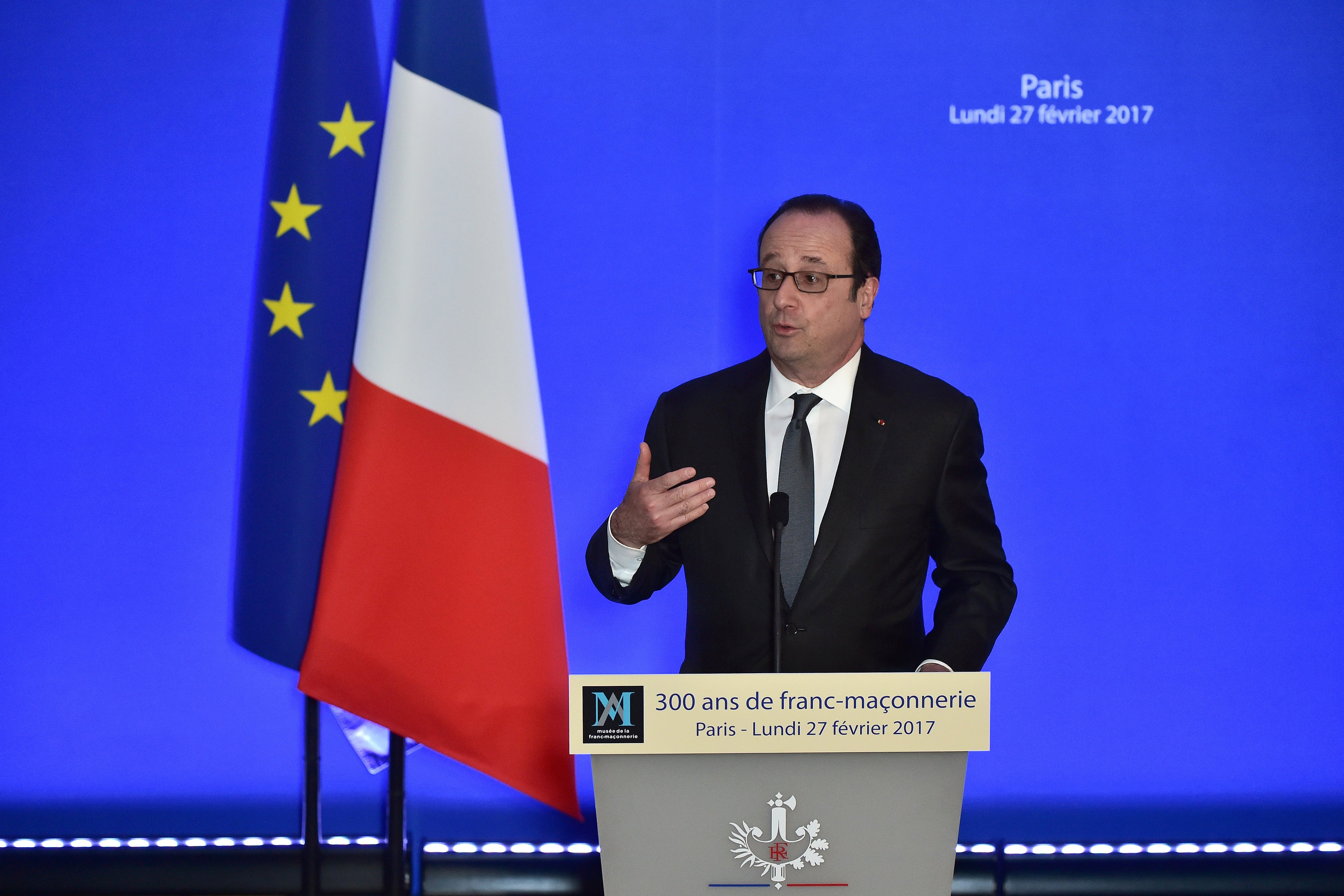 Ο Ολάντ υπεραμύνεται της Δικαιοσύνης μετά τις κατηγορίες Φιγιόν