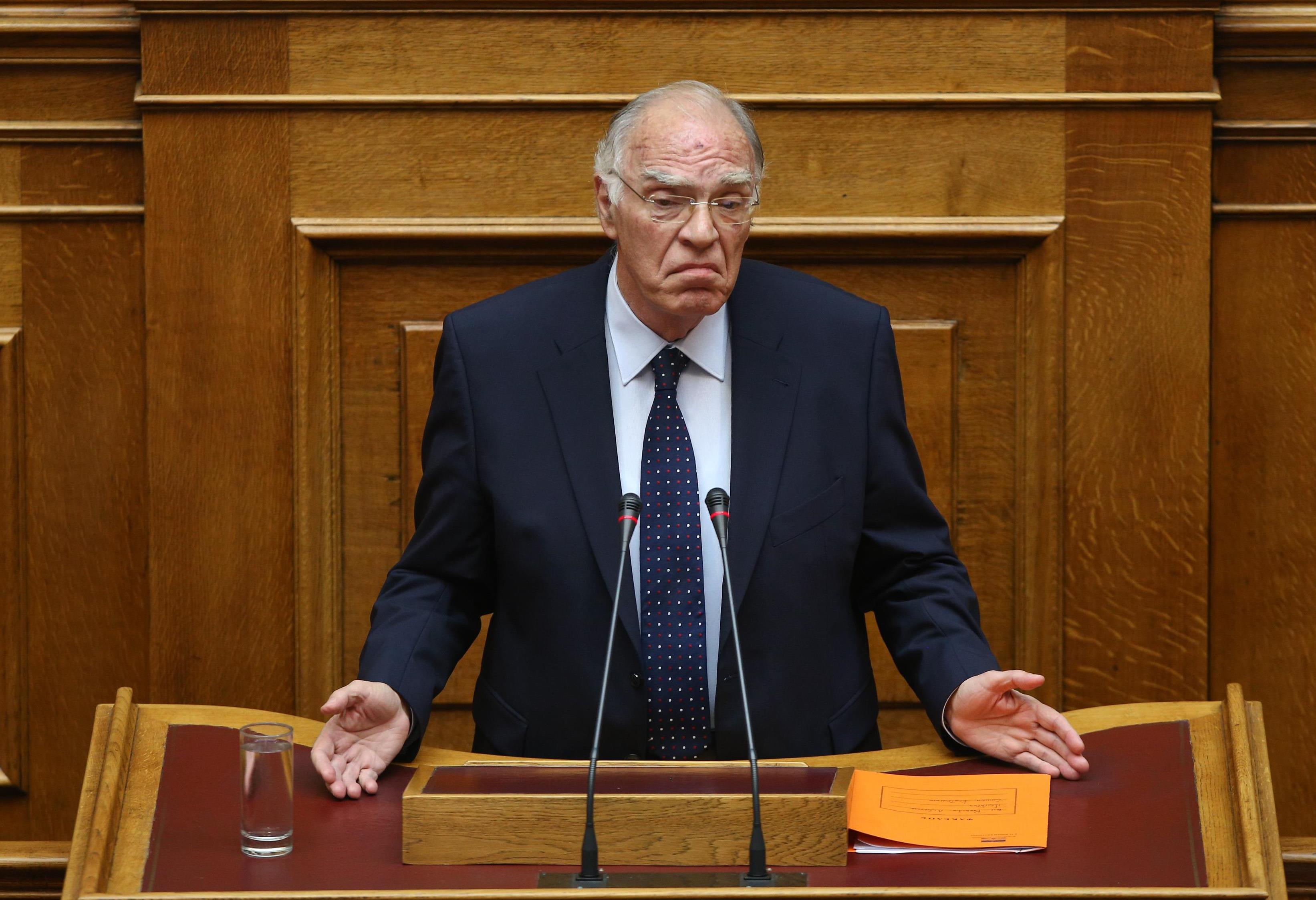 Λεβέντης: Συμφωνεί με την πρόταση Σκουρλέτη, αλλά δεν ψηφίζει τα μέτρα