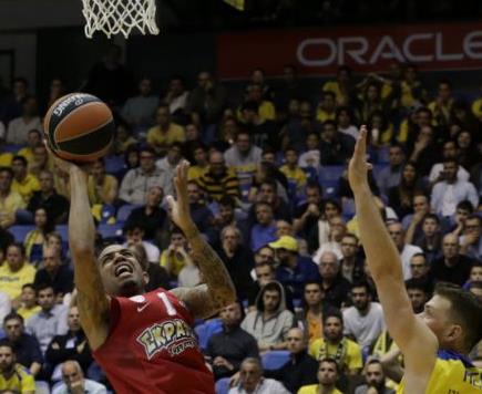 Εύκολα ο Ολυμπιακός στο Τελ Αβίβ, 71-82 τη Μακάμπι