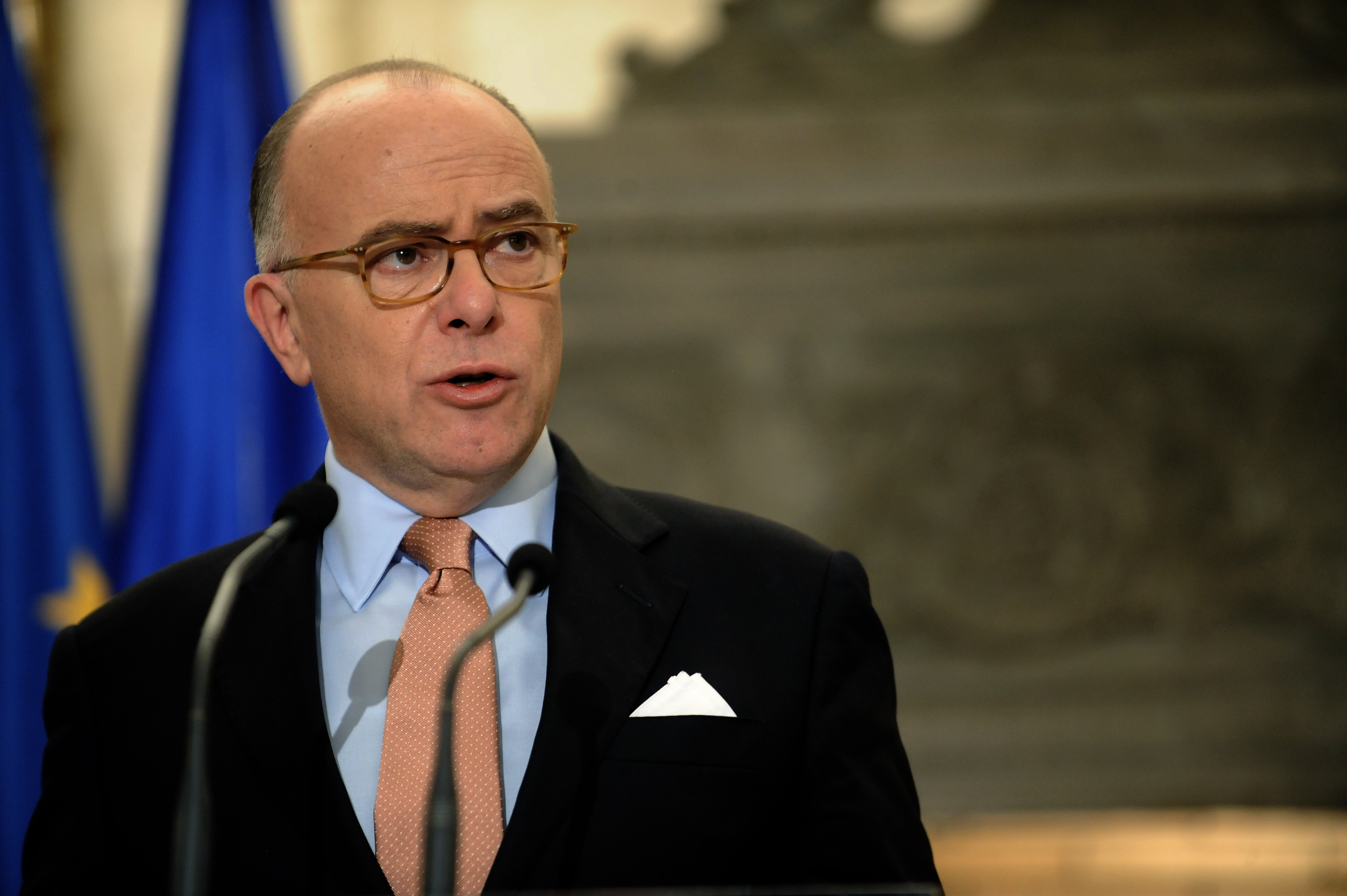 Με πρόσφυγες που θα μετεγκατασταθούν στη Γαλλία συναντήθηκε ο Καζνέβ