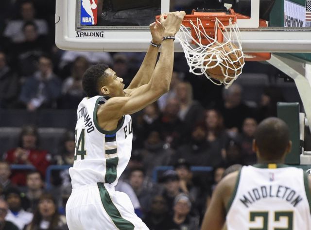 Ηγέτης ο Αντετοκούνμπο στη νίκη των Μπακς