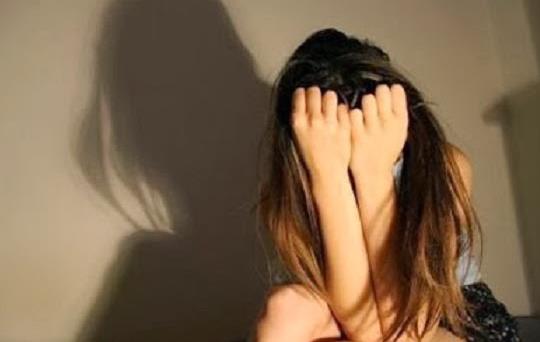 Guardian: Ανεπαρκής η νομοθεσία στην Ελλάδα για τα θύματα βιασμών