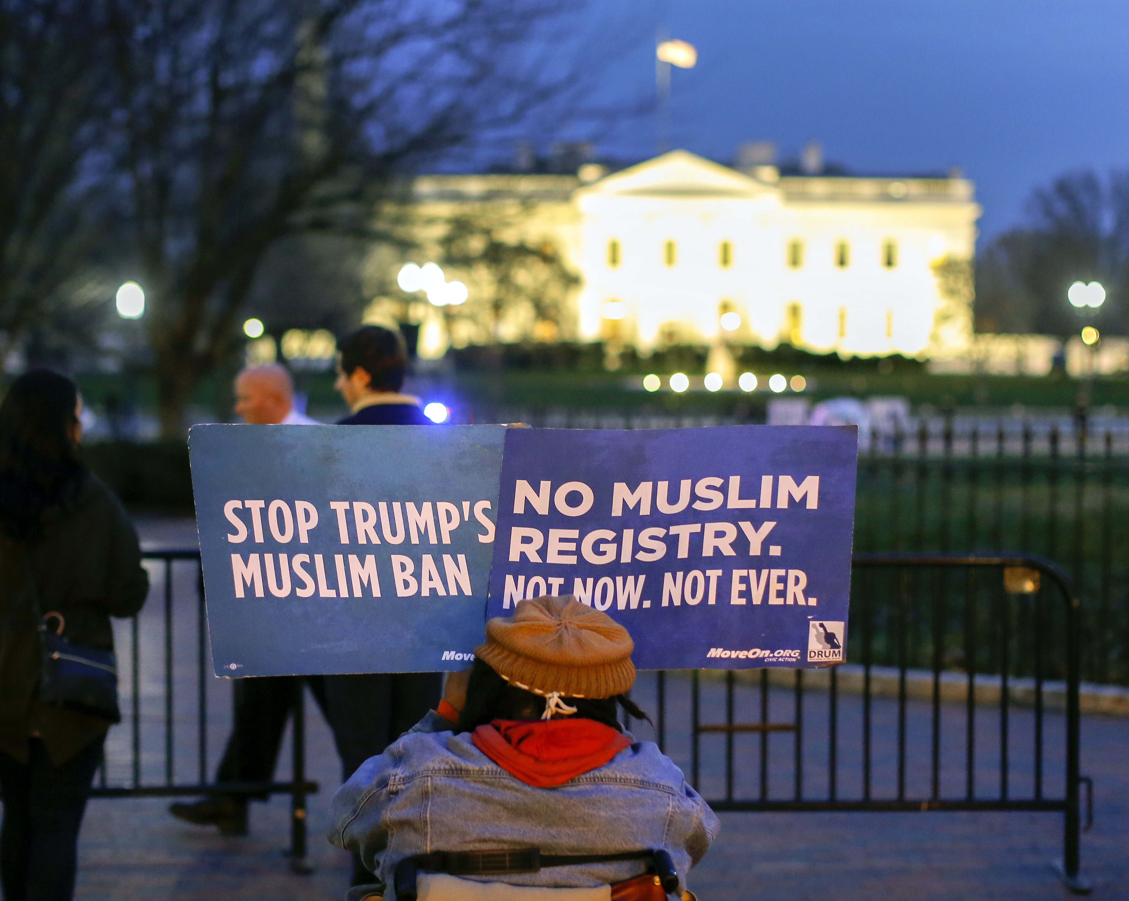 Ουάσινγκτον και Νέα Υόρκη στη μάχη κατά του διατάγματος Τραμπ