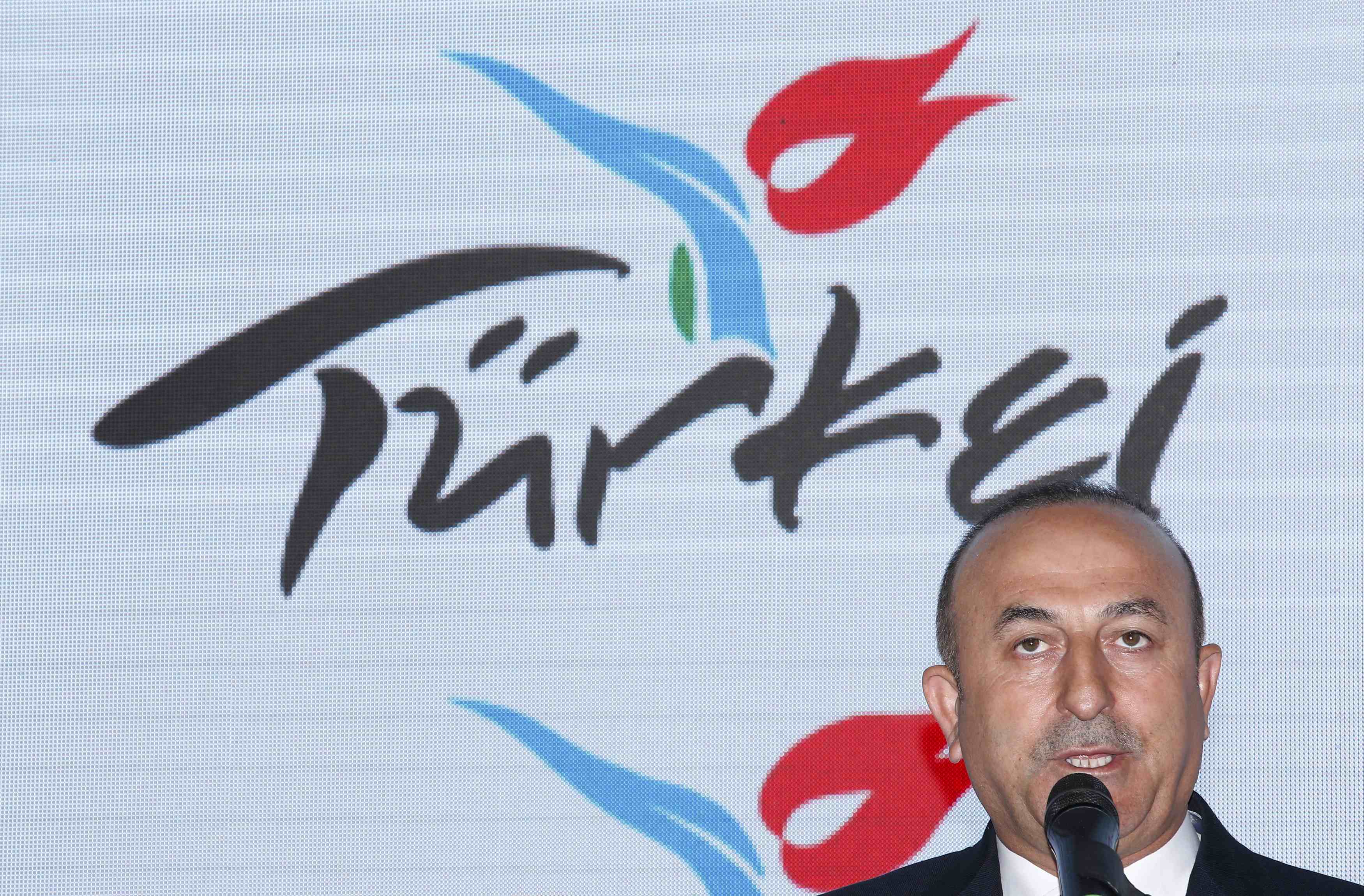 Ανεπιθύμητος ο Τσαβούσογλου και στη Ζυρίχη