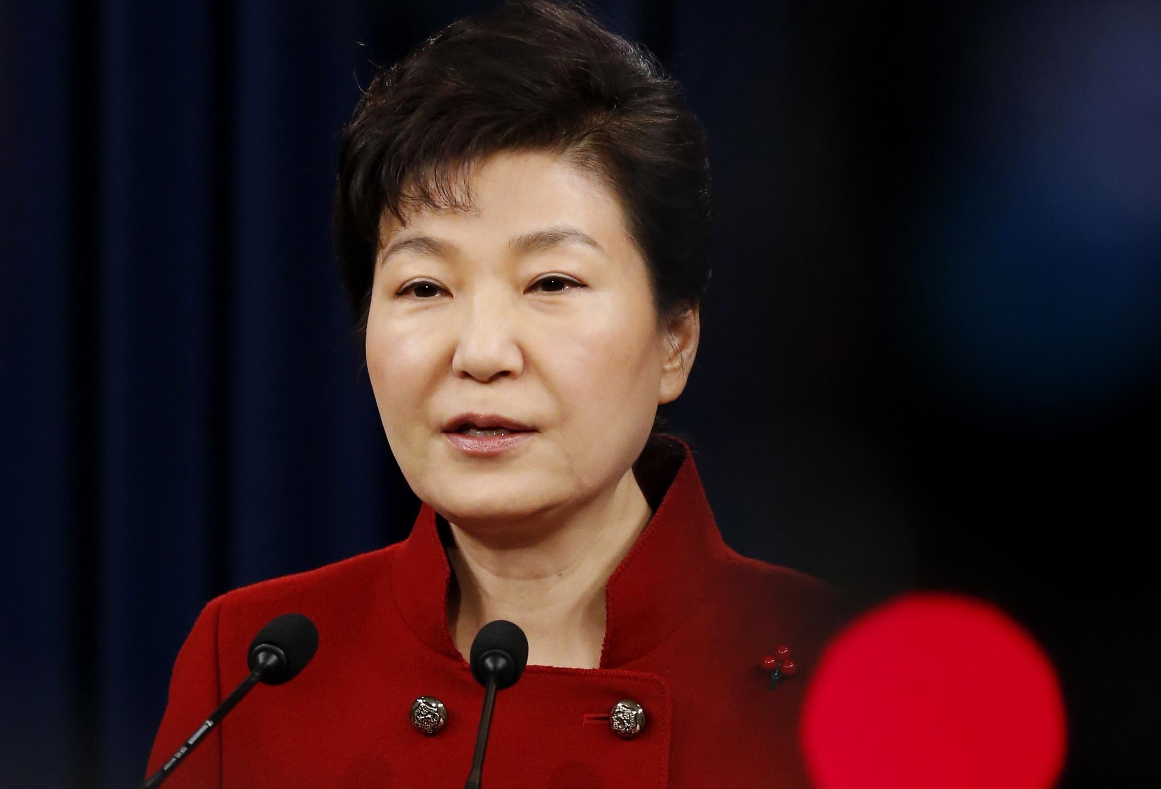 Η παράξενη μοίρα της προέδρου της Ν.Κορέας που καθαιρέθηκε