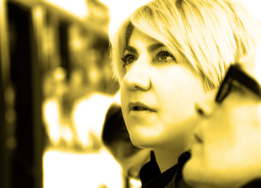 Αργυρώ Καπαρού: Με το τραγούδι στα χείλη, γινόμαστε όλοι ένα