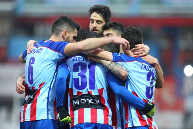 Εδραιώνεται στη 2η θέση ο Πανιώνιος, 1-0 τη Λάρισα