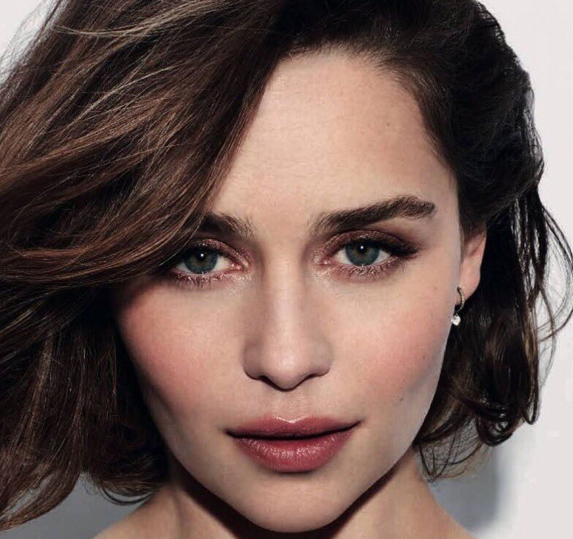 Η Εμίλια Κλαρκ του GoT, το πρόσωπο του αρώματος «The One» των Dolce & Gabbana