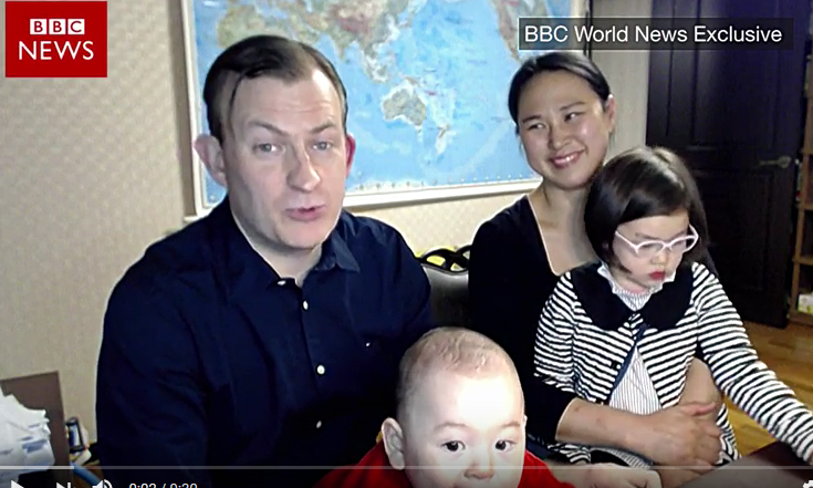 Ο καθηγητής, η πανικόβλητη σύζυγος και τα παιδιά: Μέρος Β’