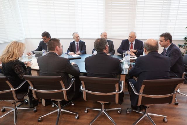 Συνάντηση Μητσοτάκη με το προεδρείο της Ελληνικής Ένωσης Τραπεζών