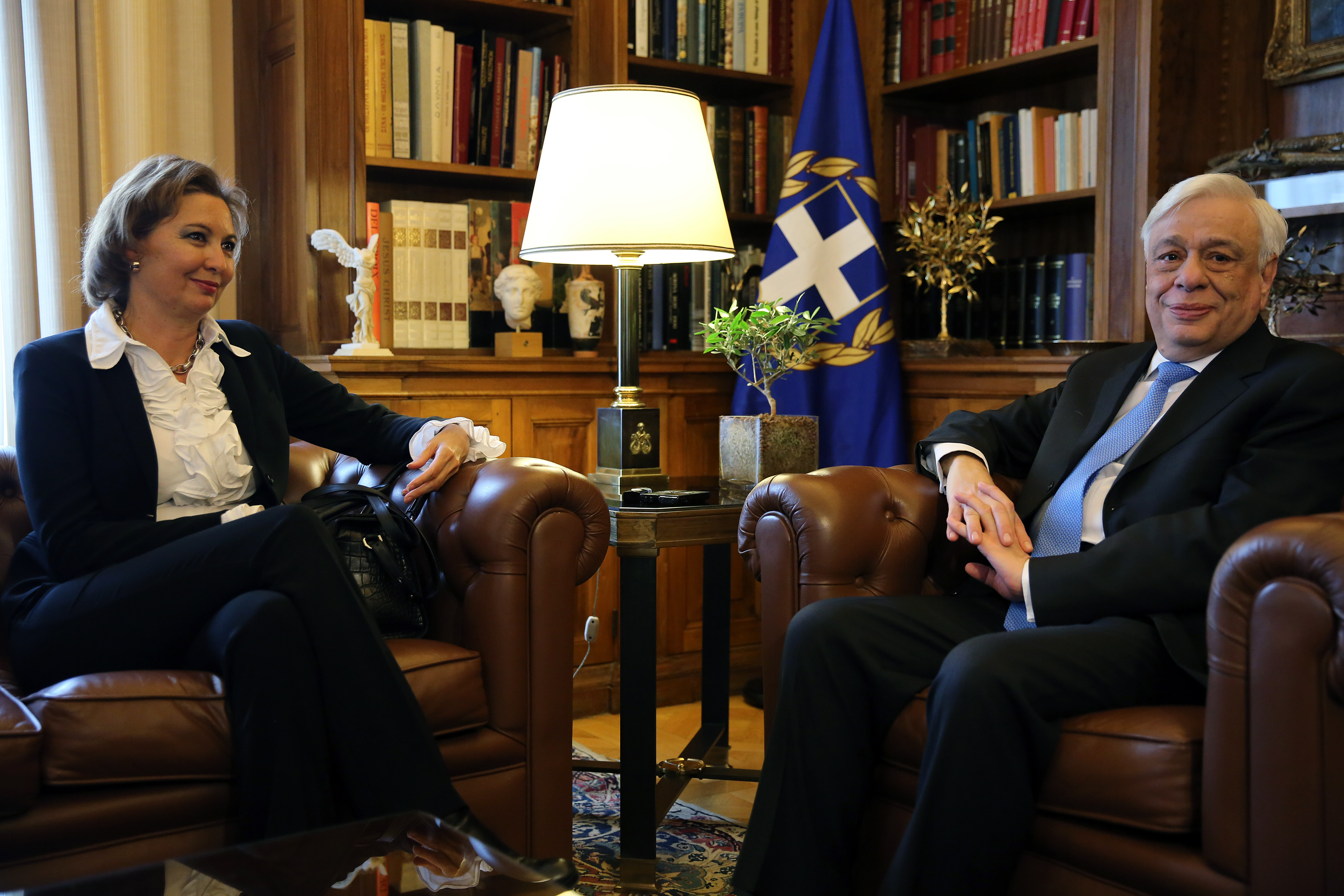 Παυλόπουλος: Παρά την κρίση, η Ελλάδα πράττει το χρέος της στο προσφυγικό