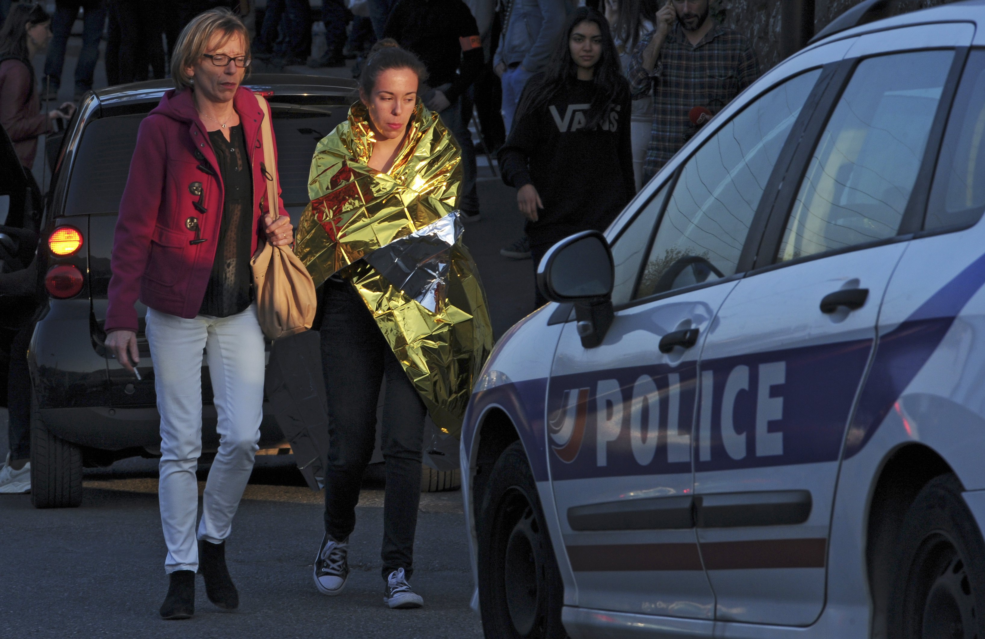 Γαλλία: Δίδυμοι συνελήφθησαν ως συνεργοί του 16χρονου δράστη στο λύκειο