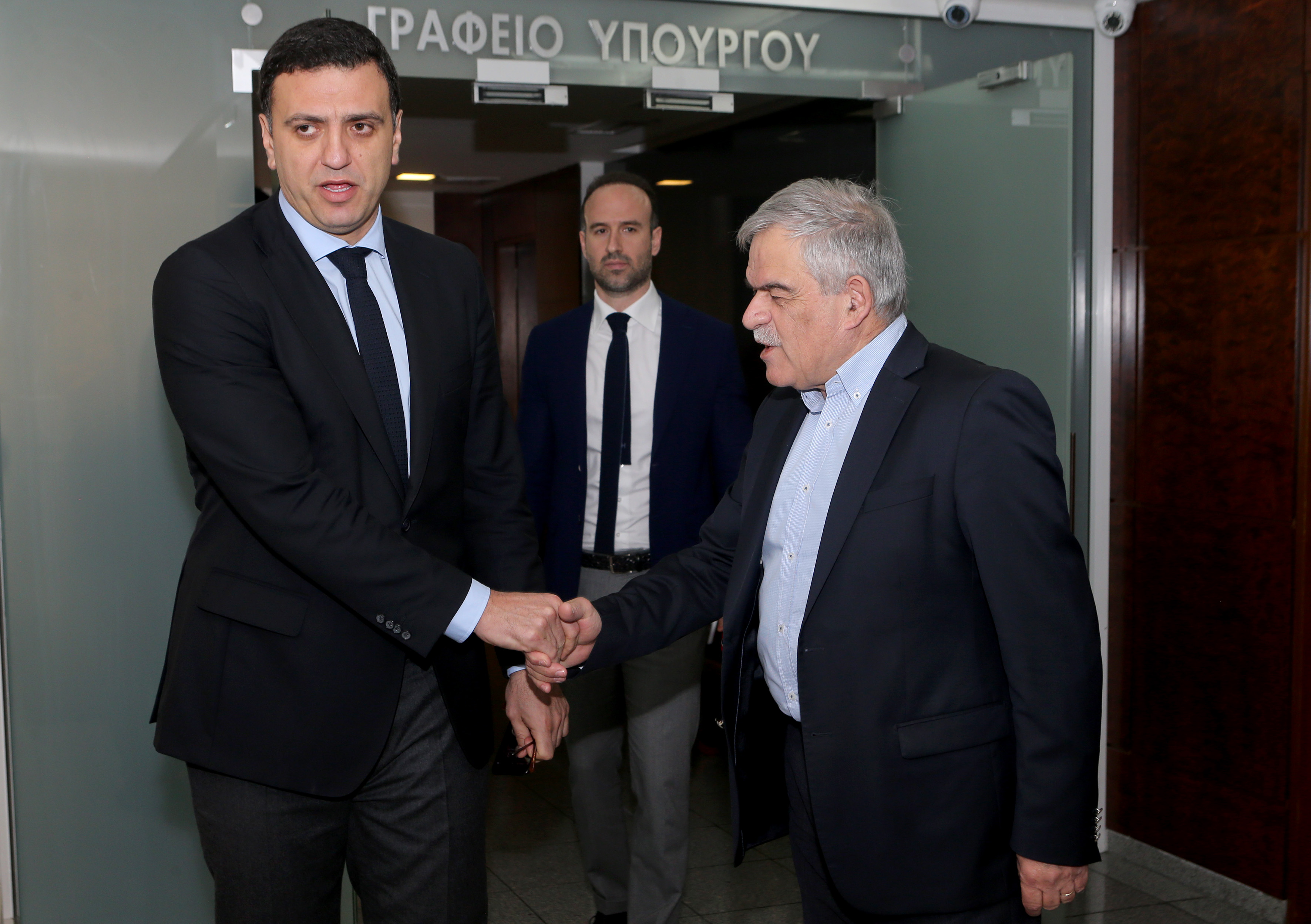 Συναντήσεις Κικίλια με Τόσκα και αρχηγό της ΕΛ.ΑΣ. για το τρομο-δέμα