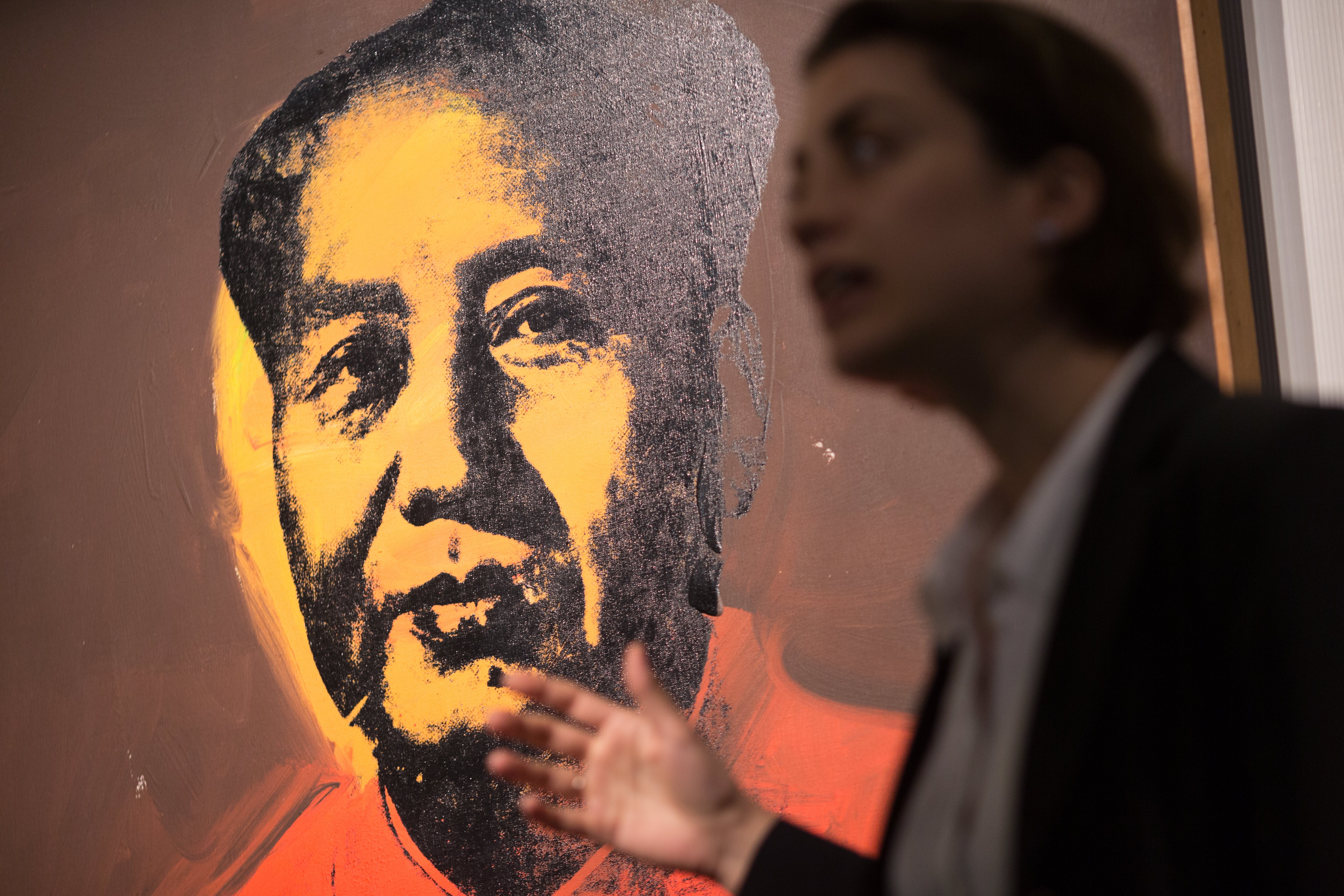 Πορτρέτο του Μάο διά χειρός Γουόρχολ βγαίνει στο σφυρί στο Χονγκ Κονγκ