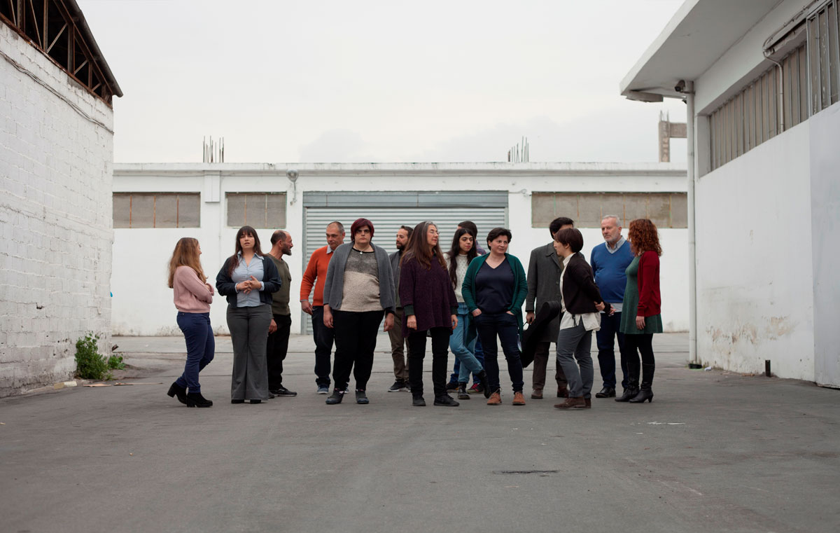 Λόγια που συγκλονίζουν μέσα από μια «Χορωδία Ανέργων»