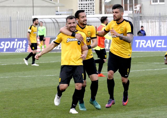 «Ζωντανός» στα… χασομέρια ο Άρης, έμεινε κορυφή η Λαμία