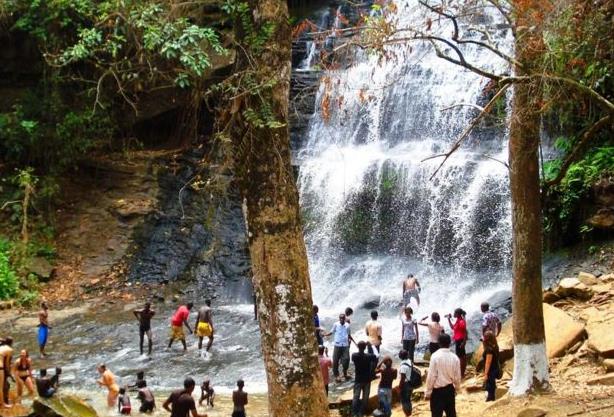 Τραγωδία με 18 νεκρούς μαθητές στη Γκάνα