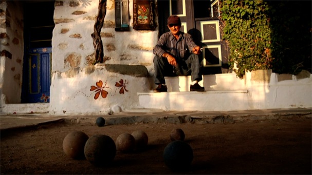 Το ντοκιμαντέρ «Τα Σημάδια του Ουρανού» στο Μικρόκοσμο