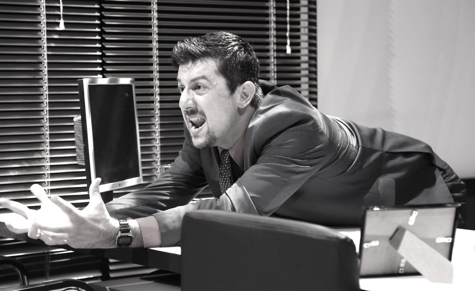 Μιχάλης Οικονόμου: Γίναμε επαναστάτες του καναπέ