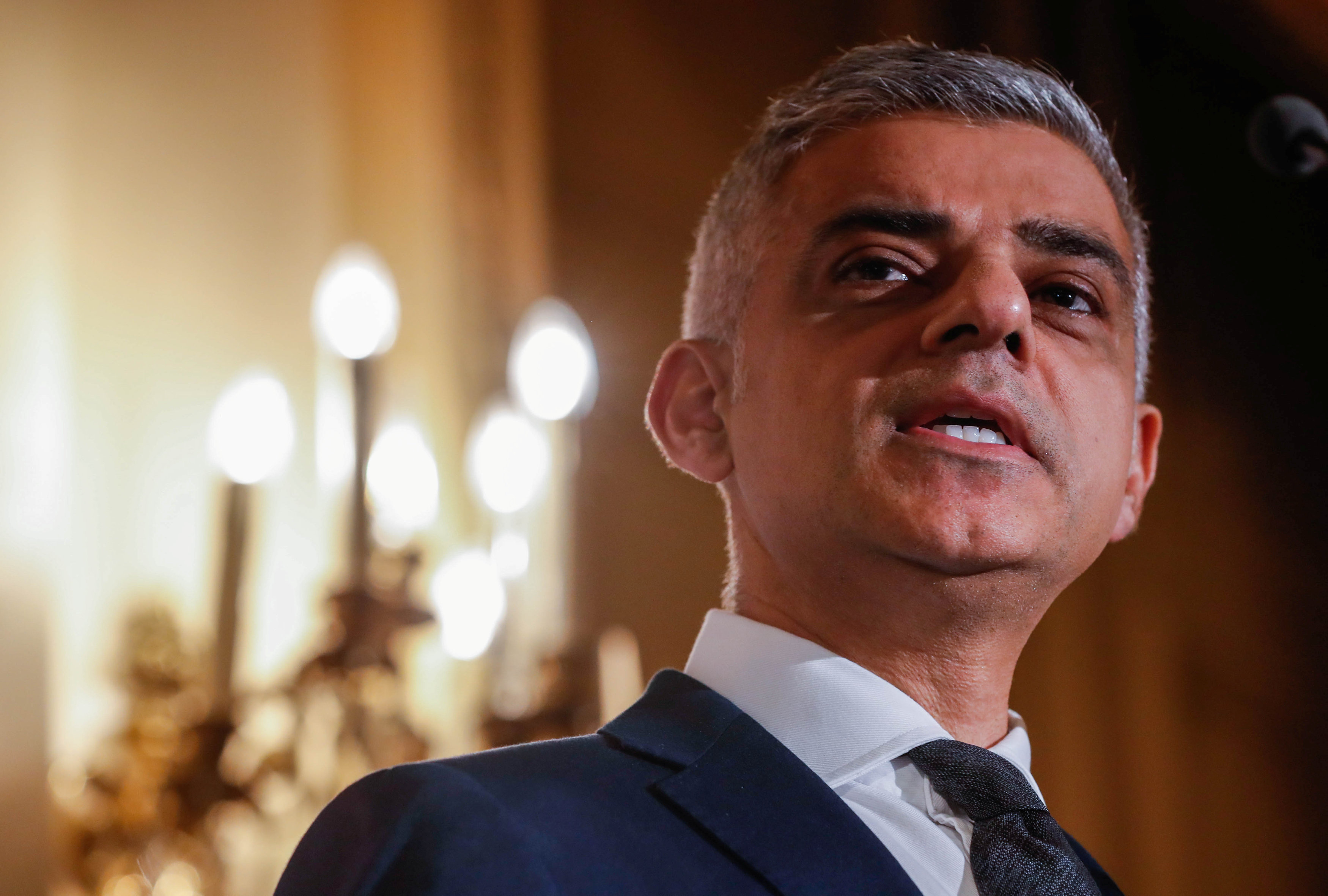 Δήμαρχος Λονδίνου προς ΕΕ: Μην τιμωρήσετε τη Βρετανία για το Brexit