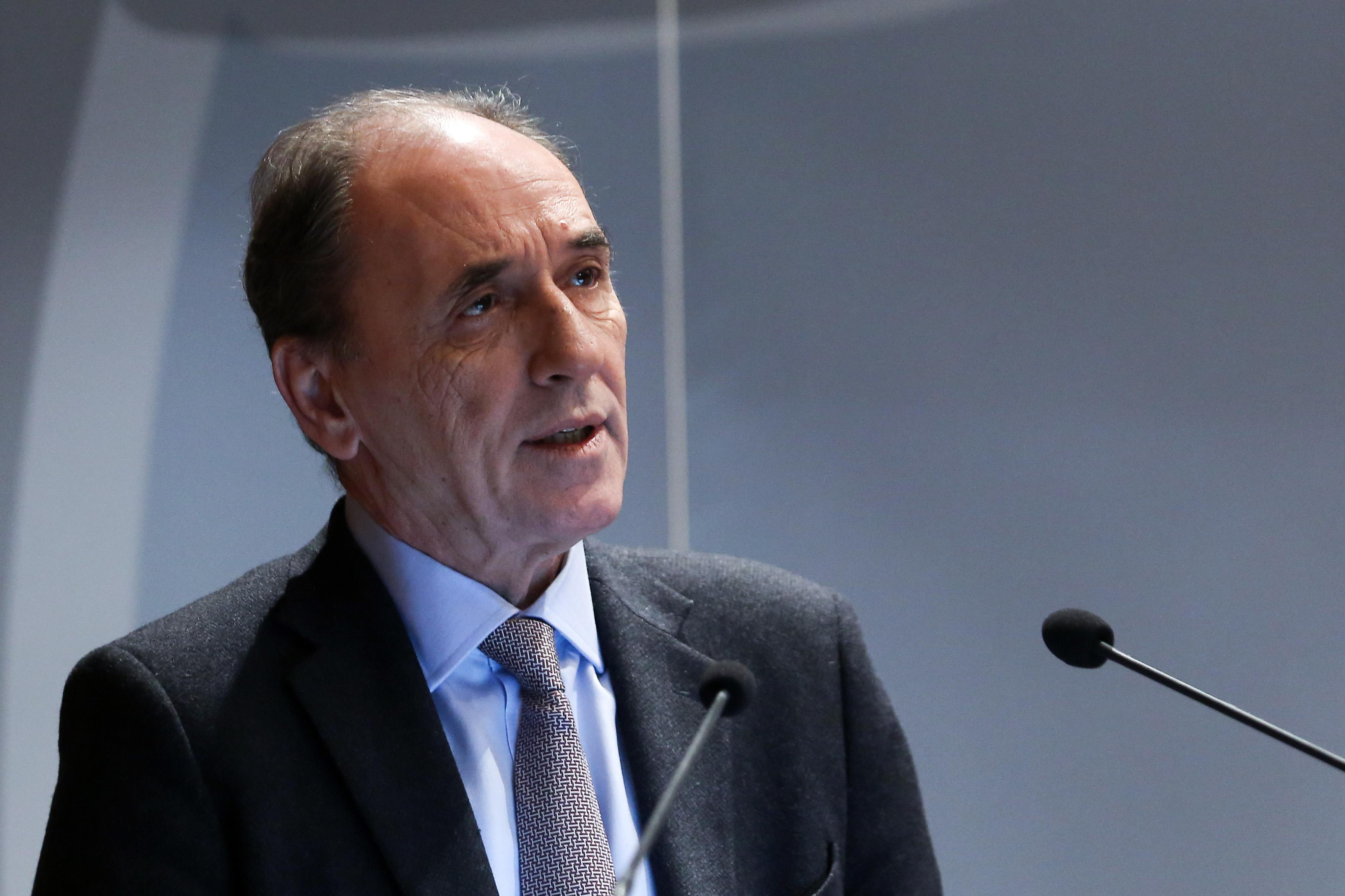 Ένταση στο περιφερειακό συμβούλιο στην Κοζάνη για τη ΔΕΗ παρουσία Σταθάκη